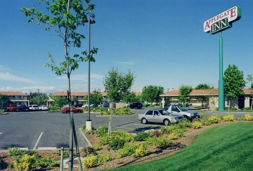 Applegate Inn Atwater Exterior foto