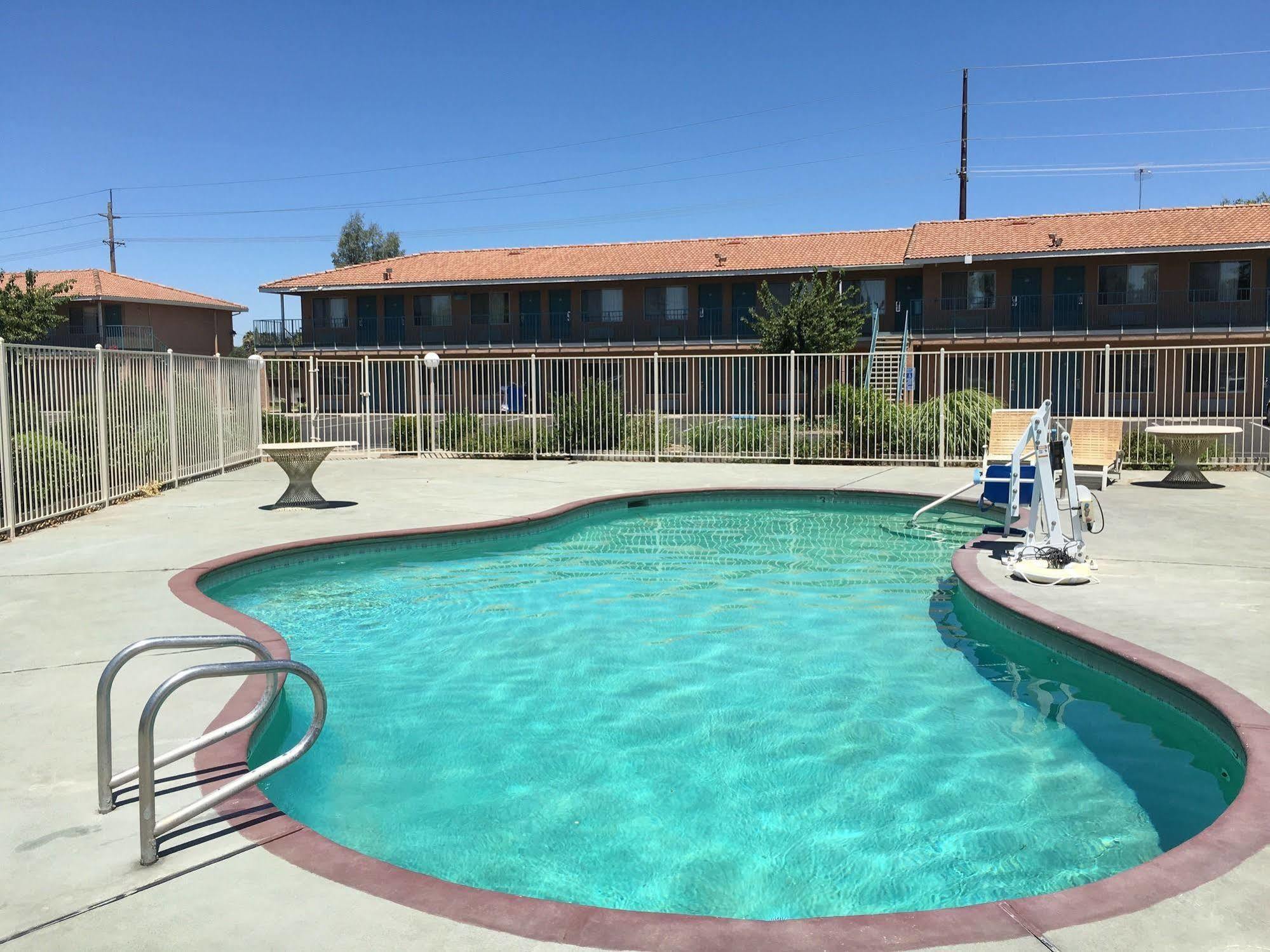 Applegate Inn Atwater Exterior foto